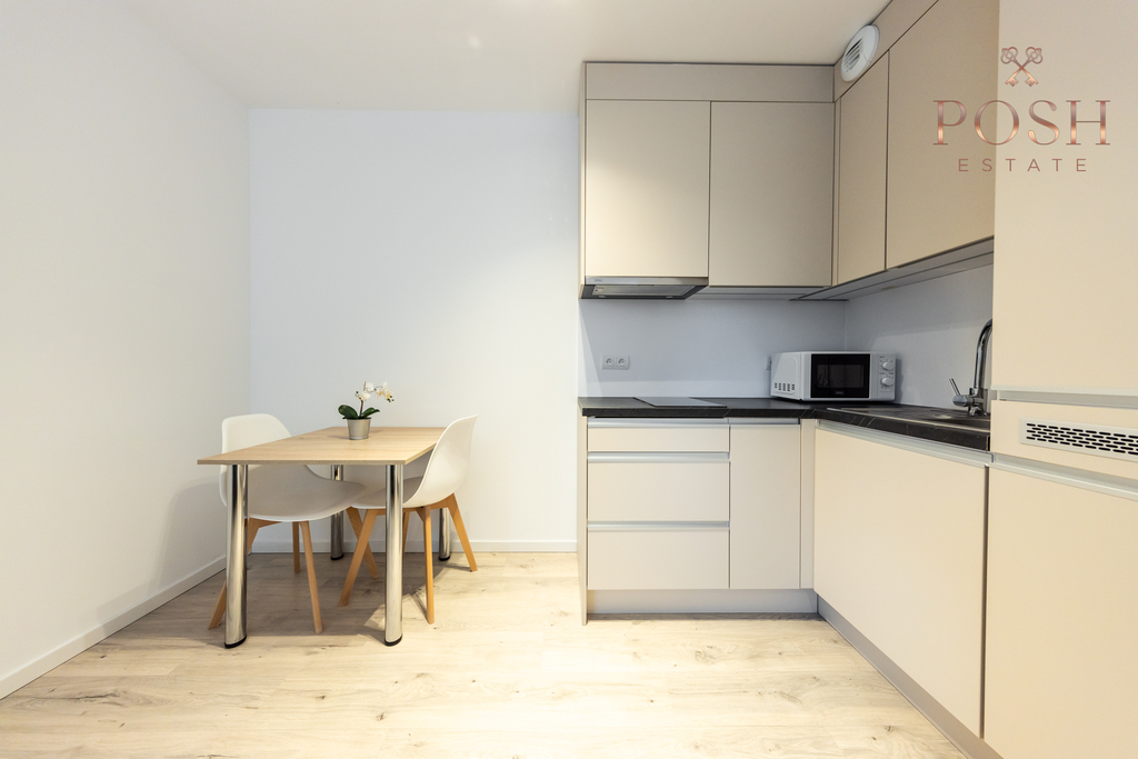 przestronne | studio | Kępa Mieszczańska | centrum