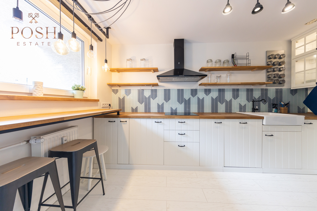 LUX | 4 pok | 2 balkony | klima | Rynek | parking