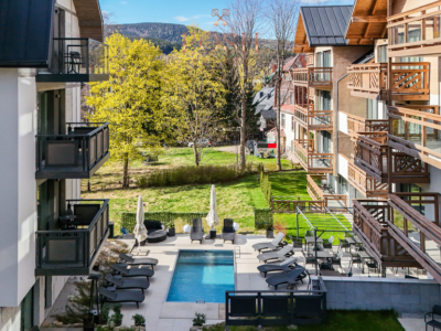 widok na basen | inwestycja | balkon |własna sauna