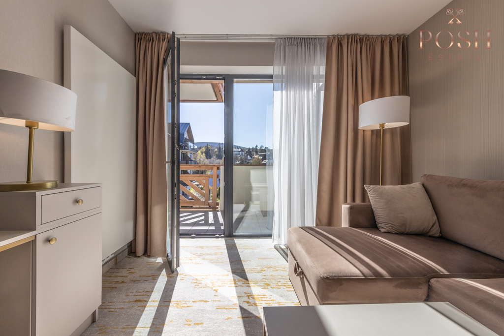 widok na basen | inwestycja | balkon |własna sauna