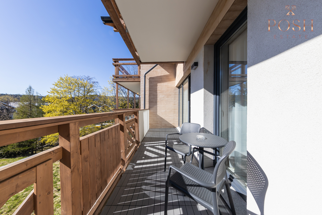 widok na basen | inwestycja | balkon |własna sauna