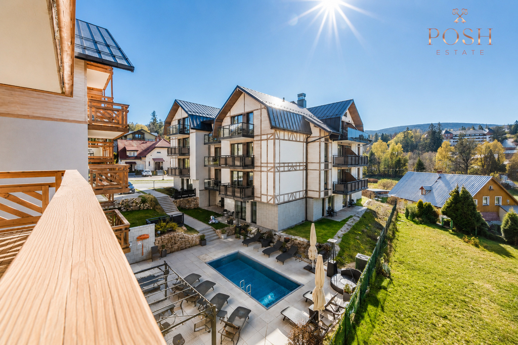 widok na basen | inwestycja | balkon |własna sauna